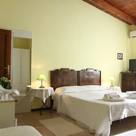 Bed and breakfast Mendulas *
